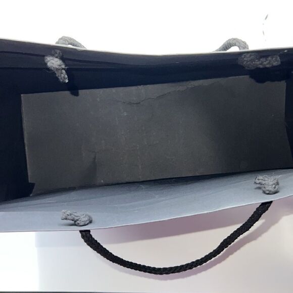 Arcteryx.com Medium Size Shopping Bag - Picture 5 of 6